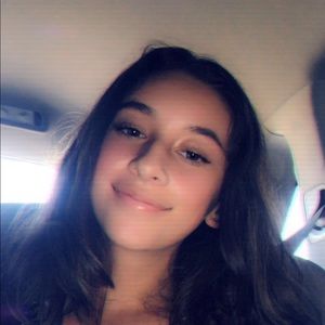 Meet your Posher, Adriana